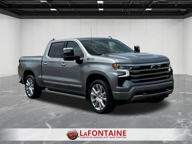2023 Chevrolet Silverado 1500 4WD Crew Cab Short Bed High Country