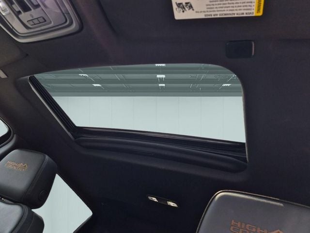2025 Chevrolet Silverado 1500 4WD Crew Cab Short Bed High Country