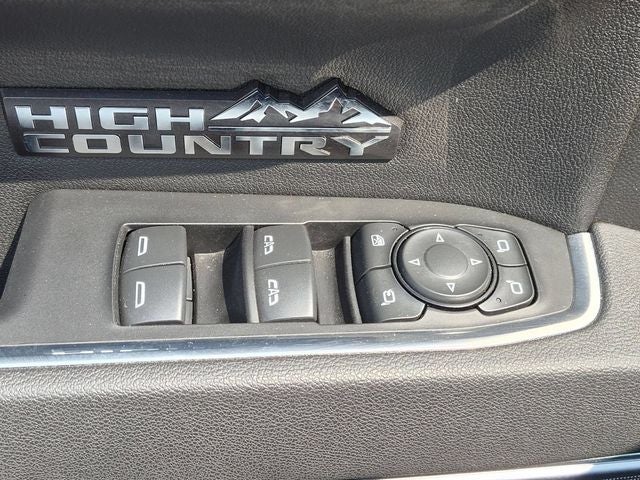 2025 Chevrolet Silverado 1500 4WD Crew Cab Short Bed High Country
