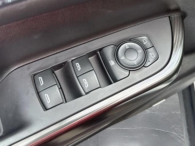 2022 GMC Acadia SLT