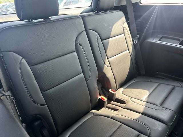 2022 GMC Acadia AWD SLT