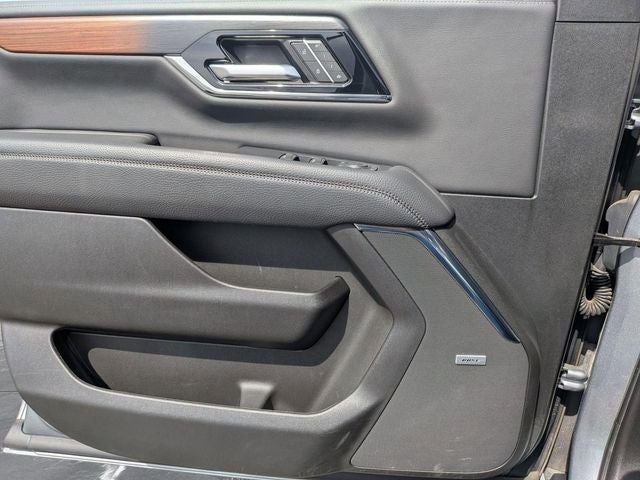 2025 GMC Yukon 4WD Denali