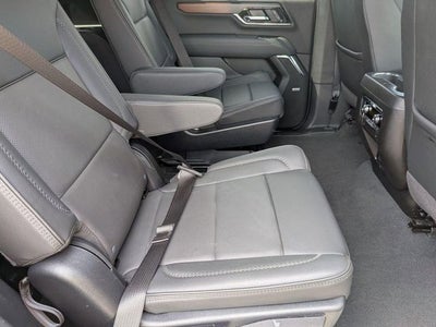 2025 GMC Yukon 4WD Denali