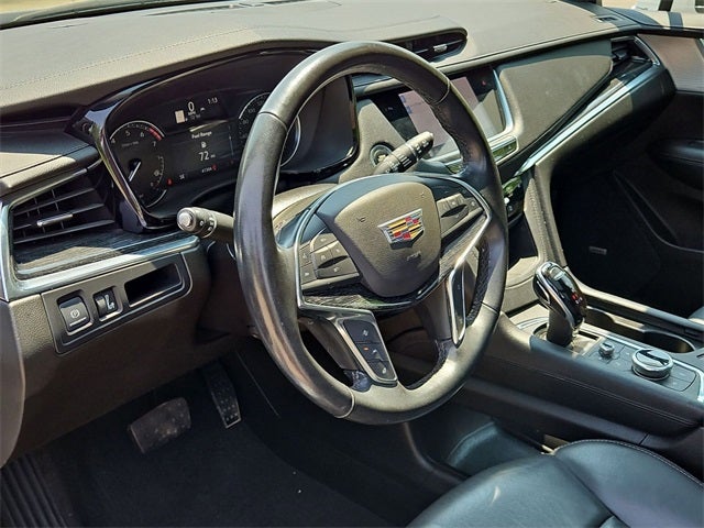 2022 Cadillac XT5 FWD Premium Luxury