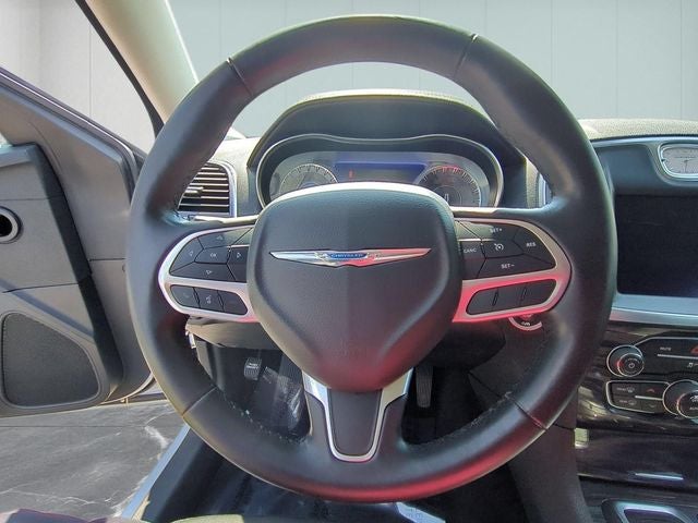2021 Chrysler 300 Touring