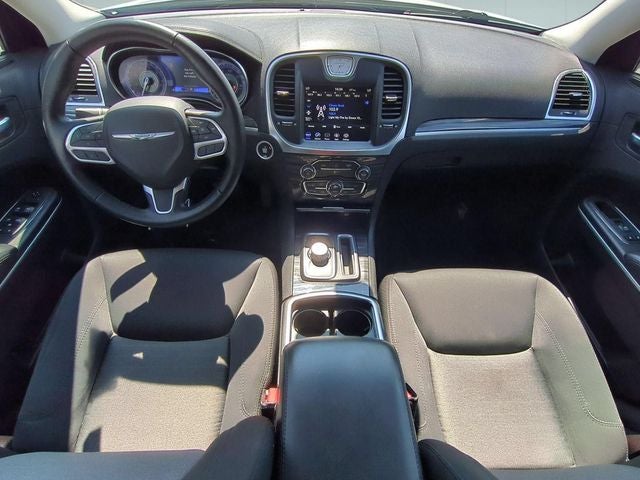 2021 Chrysler 300 Touring