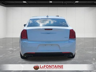 2021 Chrysler 300 Touring