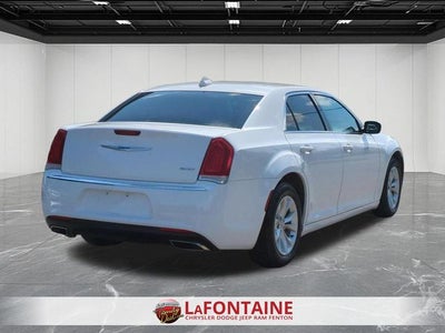 2021 Chrysler 300 Touring