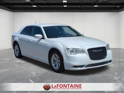 2021 Chrysler 300 Touring