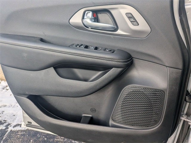 2026 Chrysler Pacifica PACIFICA SELECT