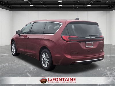 2026 Chrysler Pacifica PACIFICA SELECT AWD