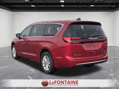 2026 Chrysler Pacifica PACIFICA SELECT AWD