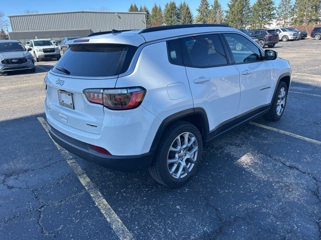 2022 Jeep Compass Latitude Lux 4x4