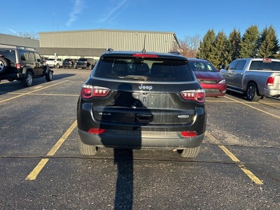 2022 Jeep Compass Latitude Lux 4x4