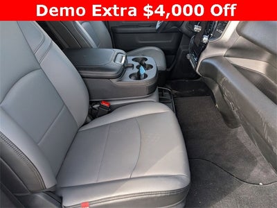 2026 RAM Ram 3500 RAM 3500 TRADESMAN CREW CAB 4X4 8' BOX