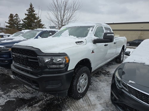 2024 RAM 3500 Tradesman Crew Cab 4x4 8' Box