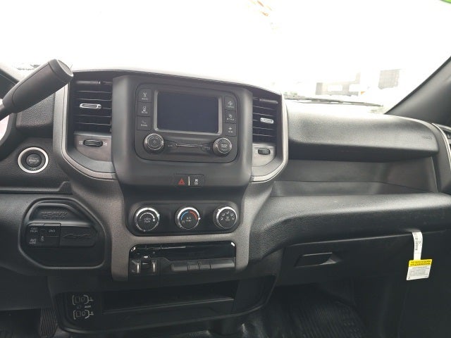2024 RAM 3500 Tradesman Crew Cab 4x4 8' Box