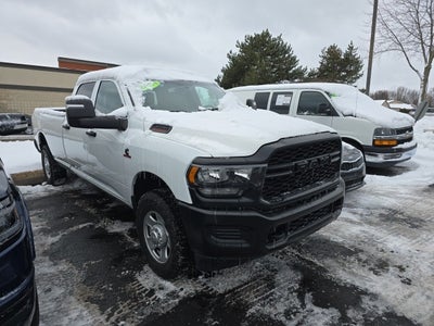2024 RAM 3500 Tradesman Crew Cab 4x4 8' Box