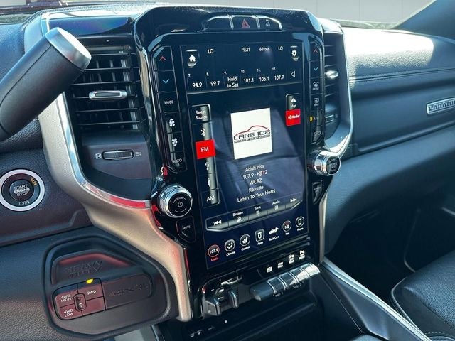 2019 RAM 2500 Laramie Crew Cab 4x4 6'4' Box