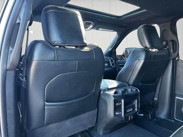2019 RAM 2500 Laramie Crew Cab 4x4 6'4' Box