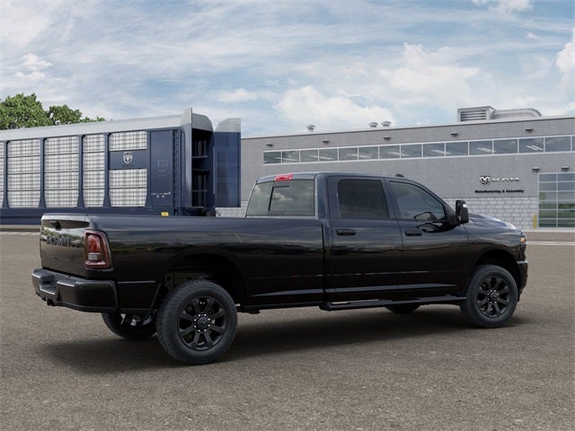 2026 RAM Ram 2500 RAM 2500 BLACK EXPRESS CREW CAB 4X4 8' BOX