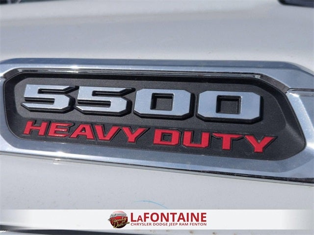 2026 RAM Ram 5500 Chassis Cab RAM 5500 TRADESMAN CHASSIS CREW CAB 4X4 84' CA