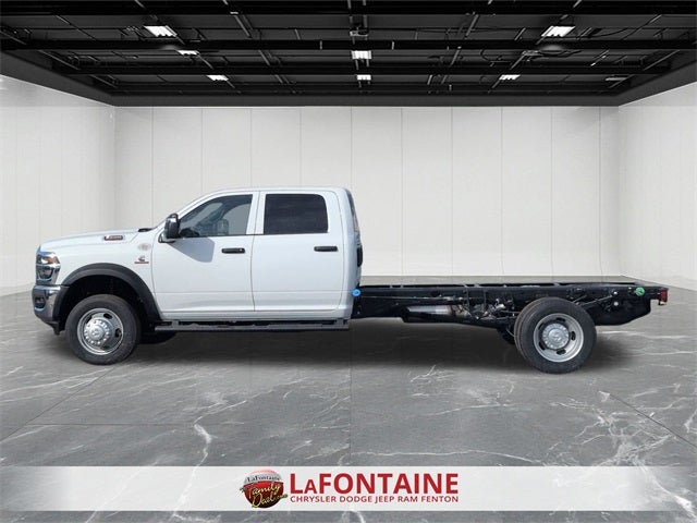 2026 RAM Ram 5500 Chassis Cab RAM 5500 TRADESMAN CHASSIS CREW CAB 4X4 84' CA