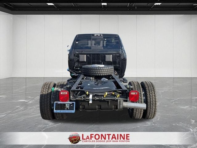 2026 RAM Ram 5500 Chassis Cab RAM 5500 BIG HORN CHASSIS CREW CAB 4X4 84' CA