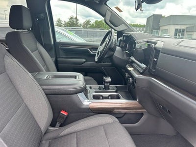 2022 Chevrolet Silverado 1500 4WD Crew Cab Short Bed RST