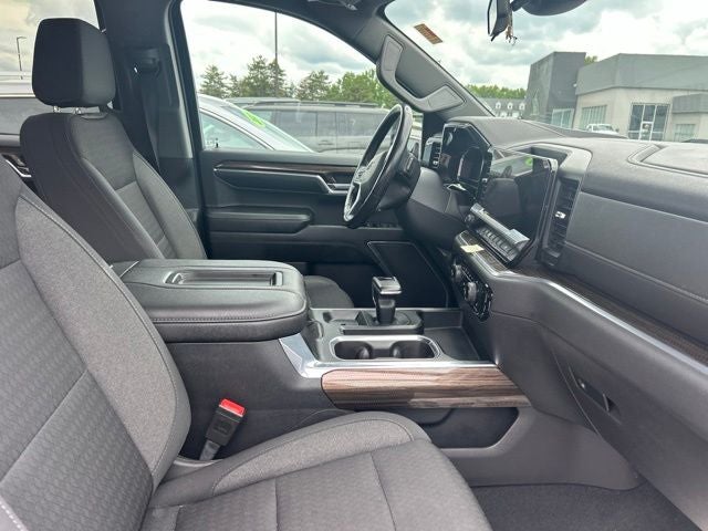 2022 Chevrolet Silverado 1500 4WD Crew Cab Short Bed RST