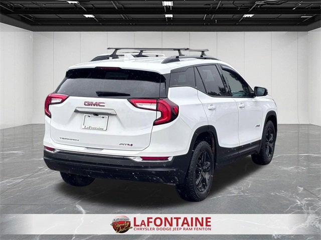 2024 GMC Terrain AWD AT4