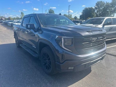 2022 GMC Sierra 1500 4WD Crew Cab Short Box Elevation