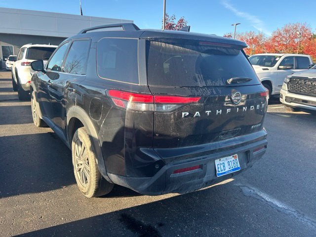 2022 Nissan Pathfinder SV 4WD
