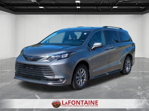 2026 Toyota Sienna XLE
