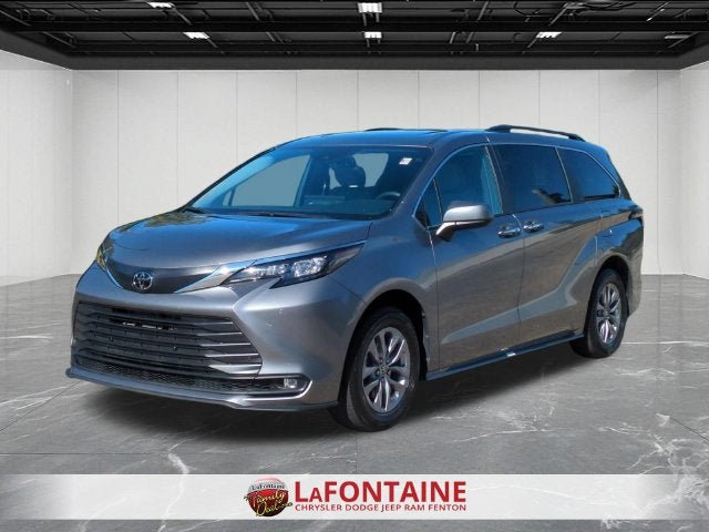 2026 Toyota Sienna XLE