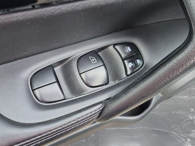 2017 Nissan Rogue Sport SV