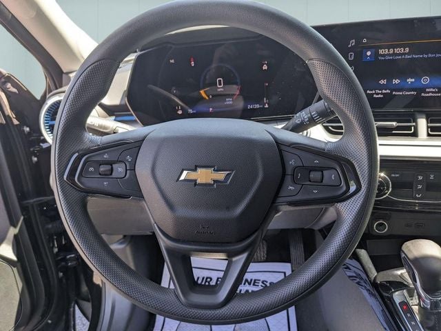 2025 Chevrolet Trax FWD LT