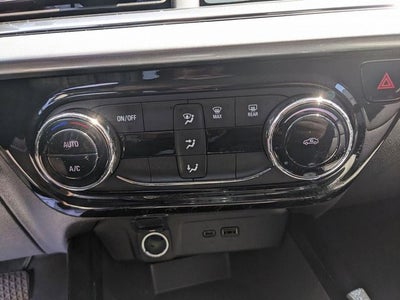 2025 Chevrolet Trax FWD LT