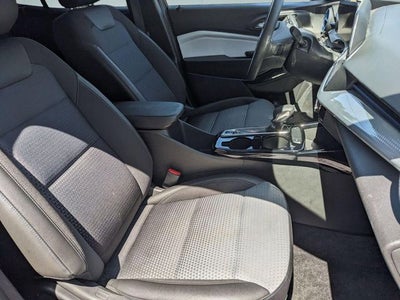 2025 Chevrolet Trax FWD LT