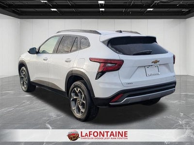 2025 Chevrolet Trax FWD LT