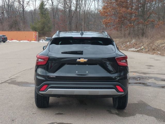 2025 Chevrolet Trax FWD LT