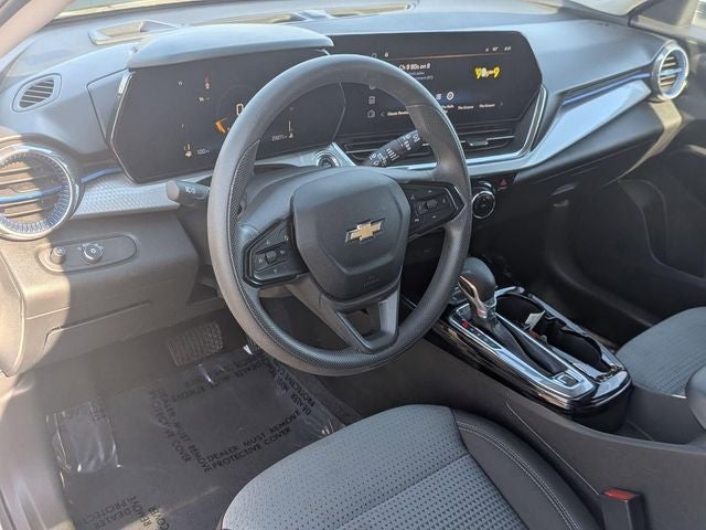 2025 Chevrolet Trax FWD LT