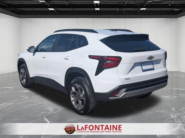 2025 Chevrolet Trax FWD LT
