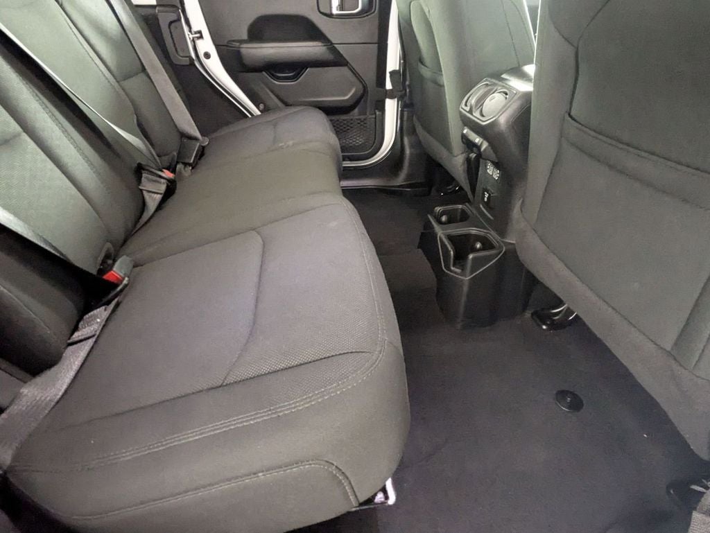 2023 Jeep Wrangler 4-Door Sahara