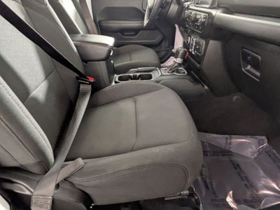 2023 Jeep Wrangler 4-Door Sahara