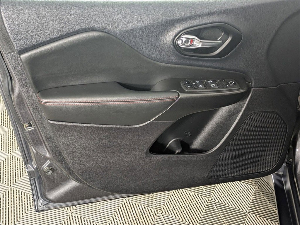 2023 Jeep Cherokee Trailhawk 4x4