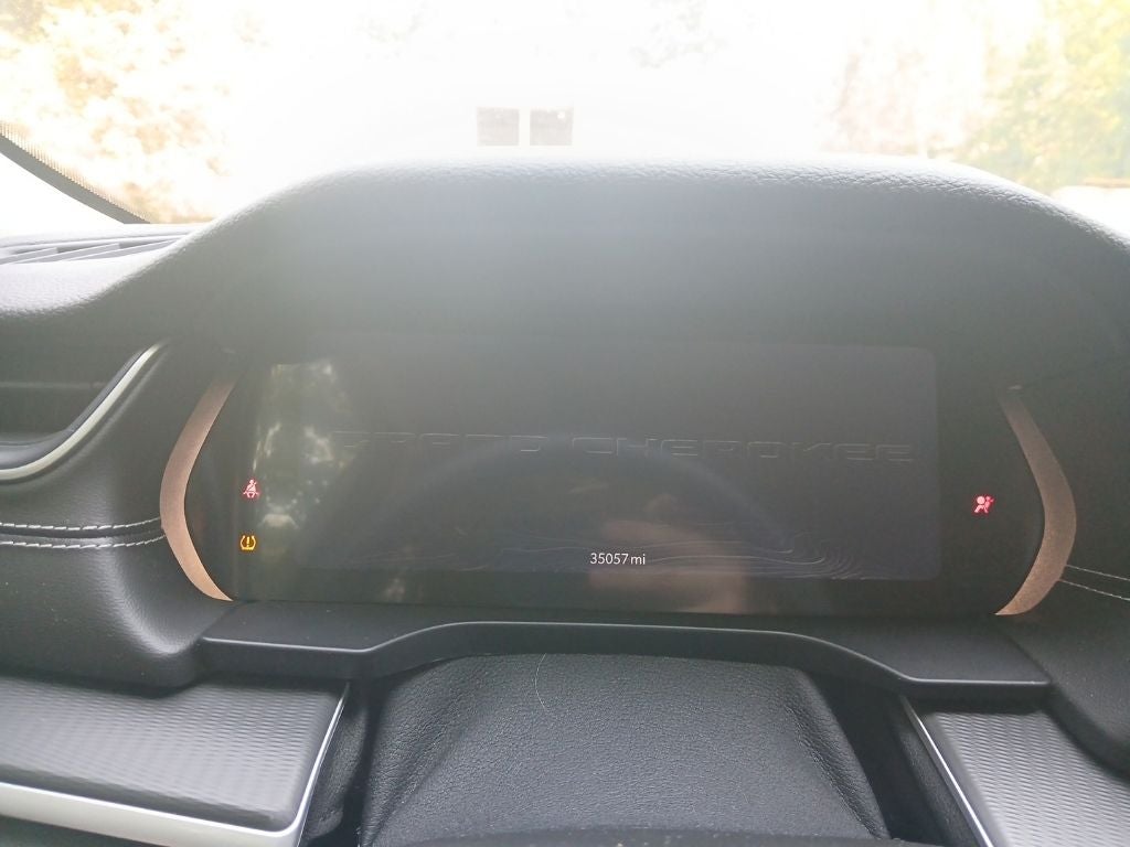 2023 Jeep Grand Cherokee Laredo 4x4