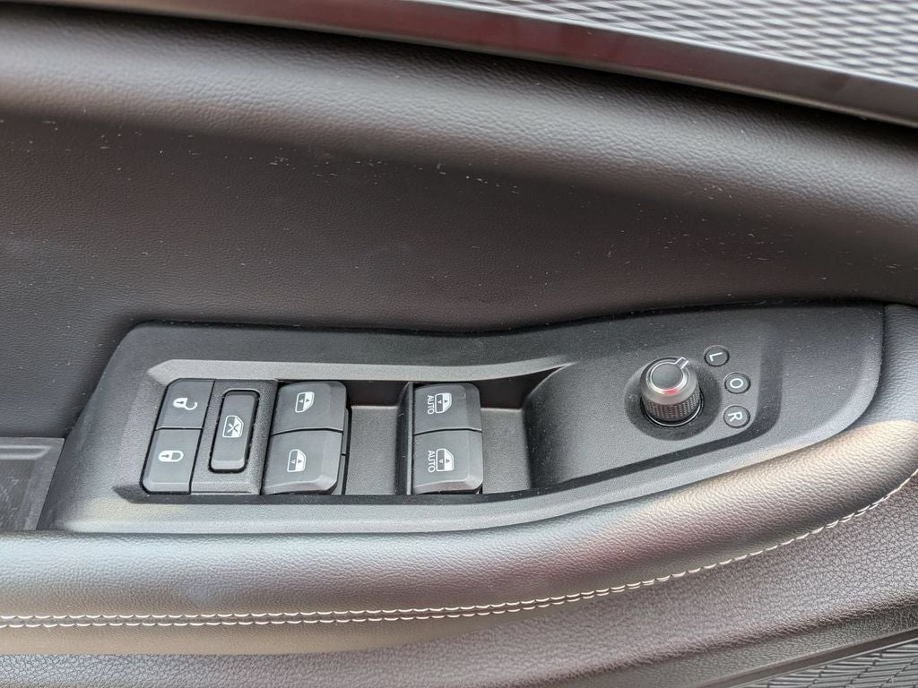 2023 Jeep Grand Cherokee Laredo 4x4