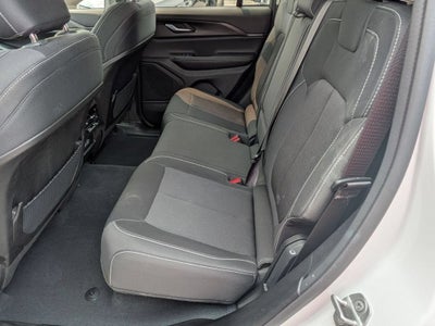 2023 Jeep Grand Cherokee Laredo 4x4