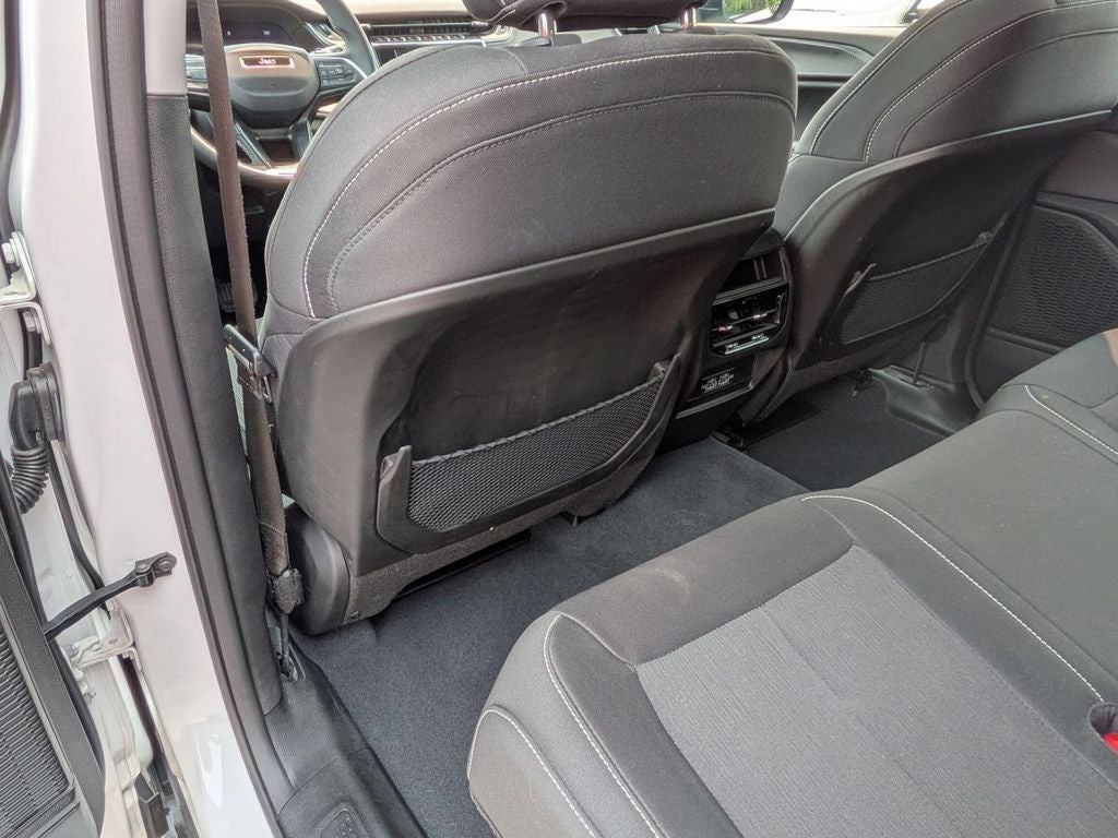 2023 Jeep Grand Cherokee Laredo 4x4